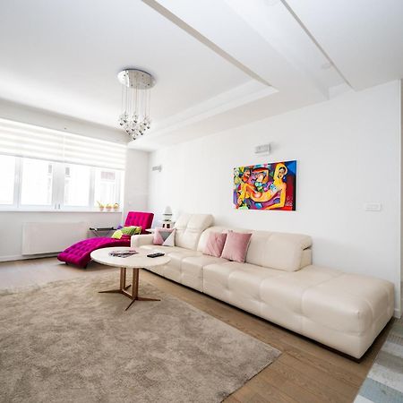 Modern Stay In The City Center Sarajevo Bagian luar foto
