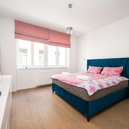 Modern Stay In The City Center Sarajevo Bagian luar foto