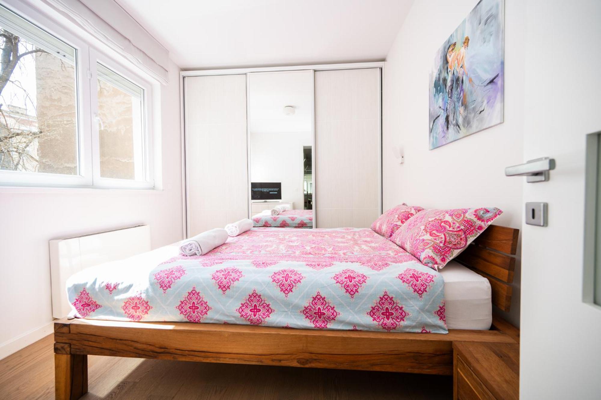 Modern Stay In The City Center Sarajevo Bagian luar foto